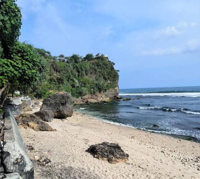 potret Pantai Pok Tunggal