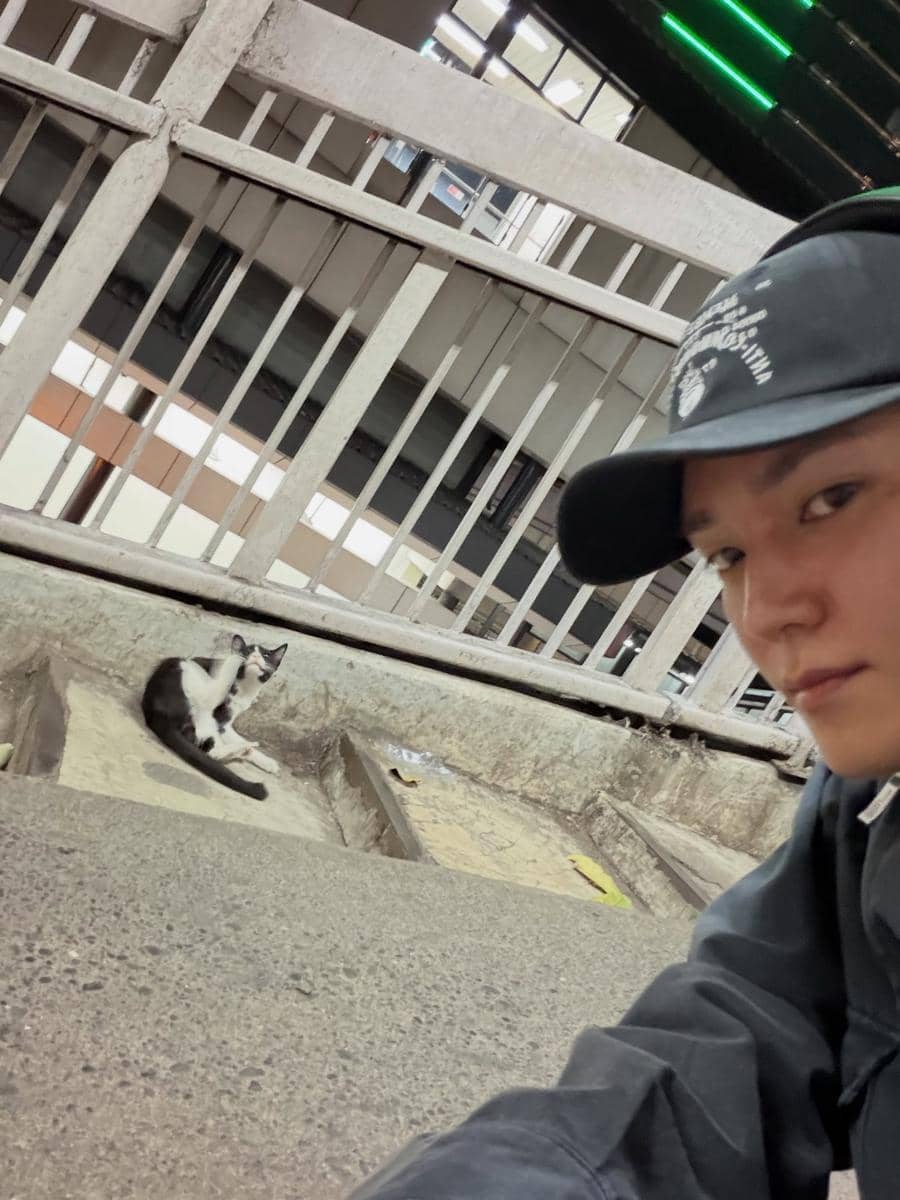 momen Taeyong NCT jalan-jalan keliling Jakarta (instagram.com/taeoxo_nct)