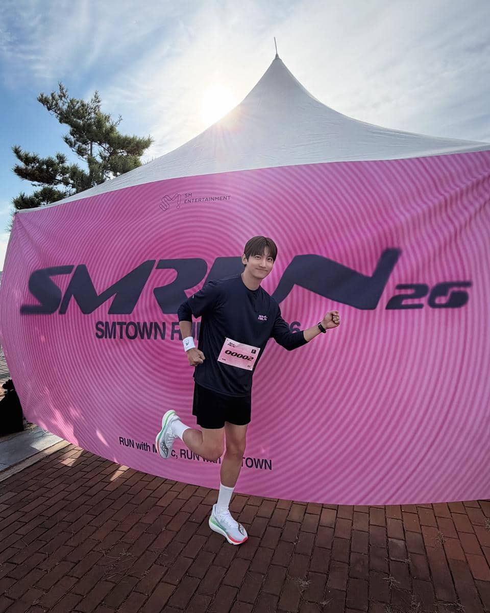 Changmin TVXQ SMTOWN Run Club 2026 (instagram.com/tvxq.official)
