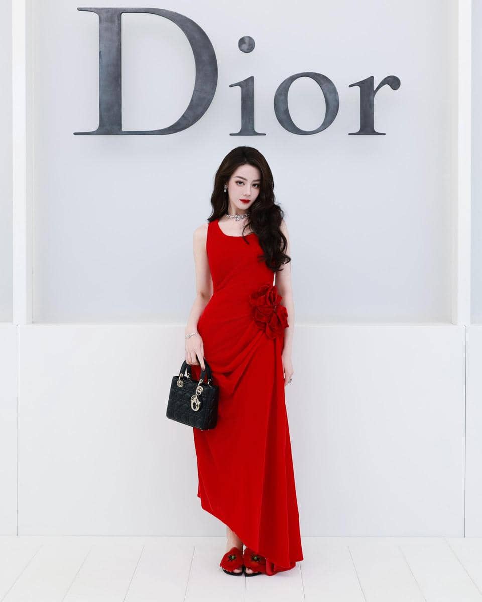 gaya seleb di DIOR SPRING-SUMMER 2027 RTW SHOW (dok. Dior)