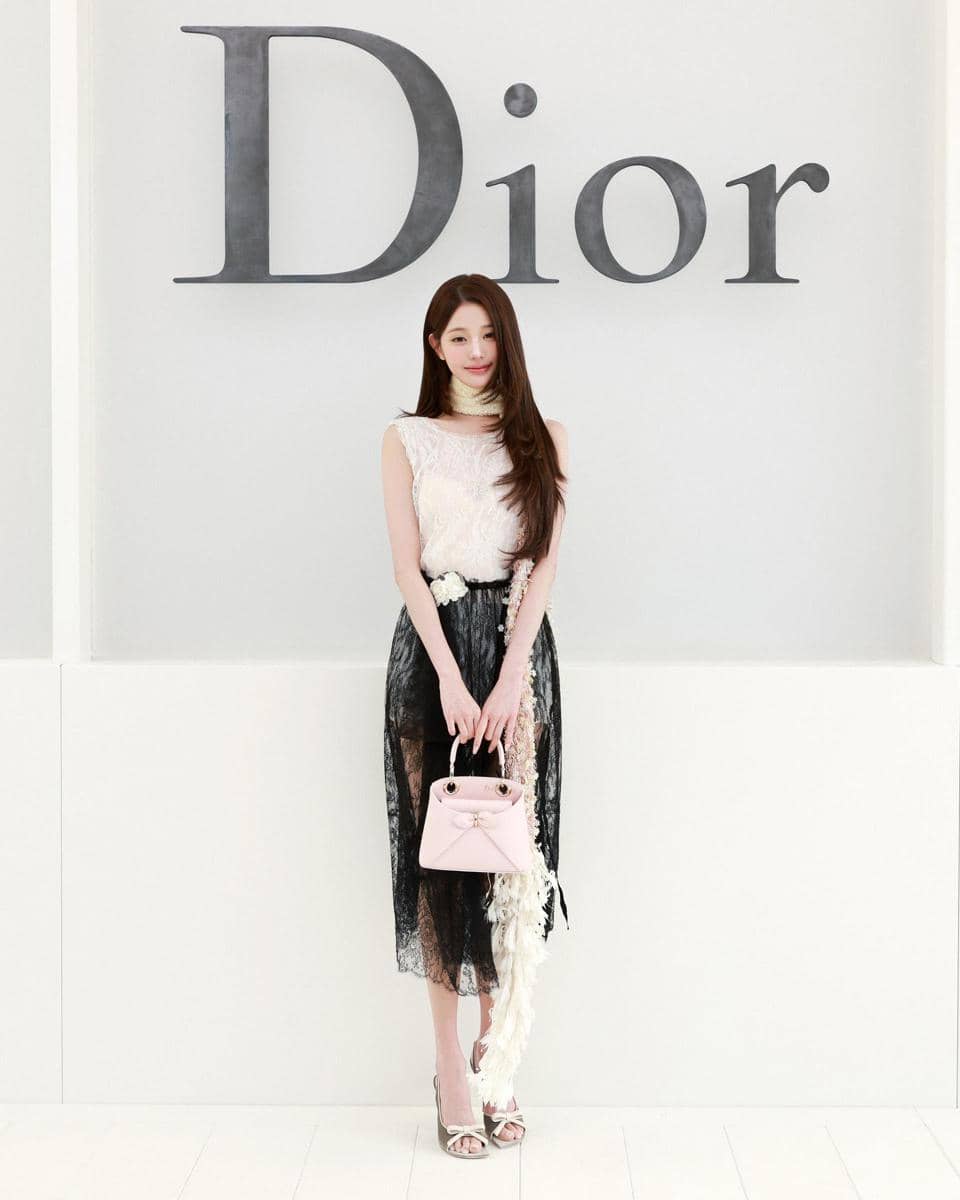 gaya seleb di DIOR SPRING-SUMMER 2027 RTW SHOW (dok. Dior)