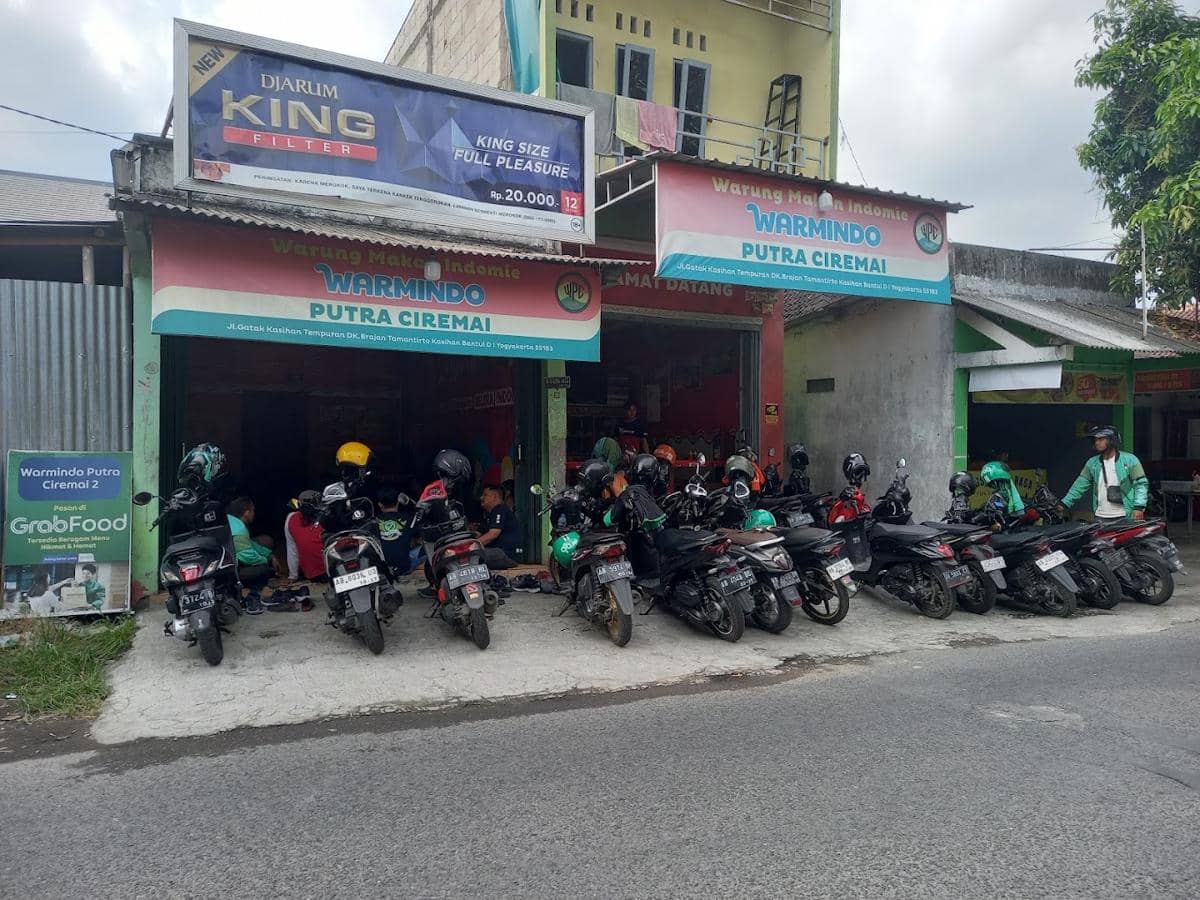 Warmindo Putra Ciremai 