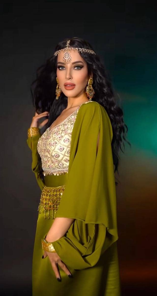 Gaya Tasya Farasya ala Bollywood (instagram.com/tasyafarasya)