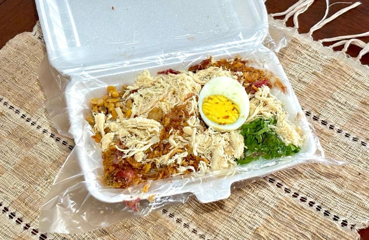 Apa Bubur Ayam Enak Dekat Bandara Juanda? Ini 3 Resto Grab Bintang 5