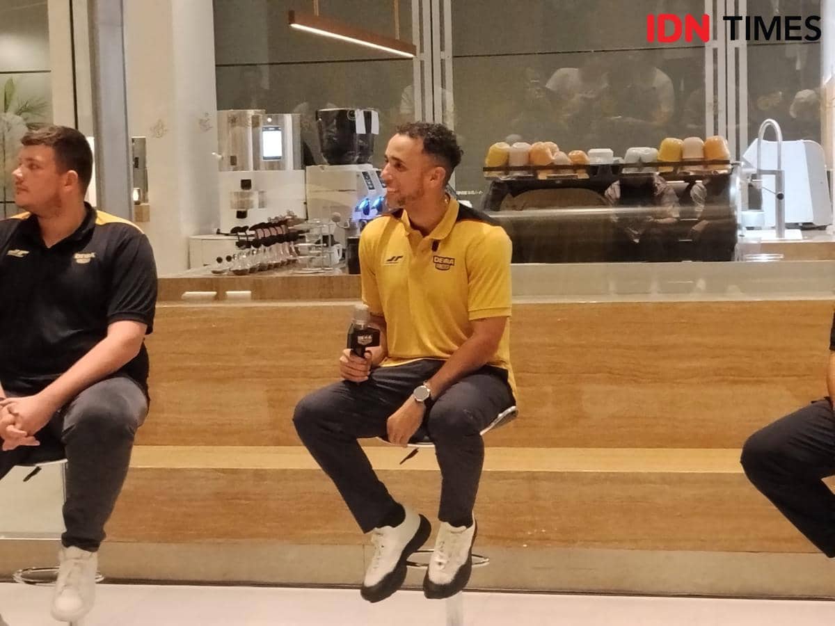 David 'Dave' Singleton dan Gustas Maskoliunas diperkenalkan sebagai pelatih dan asisten pelatih baru Dewa United Banten.