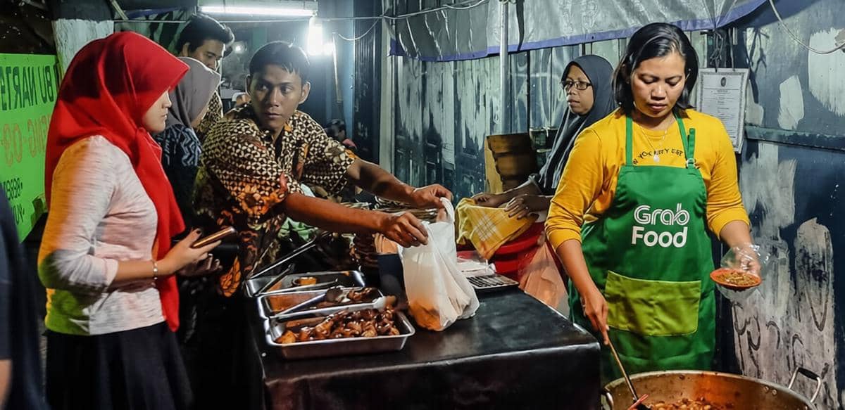 Apa Saja 3 Kuliner Malam Legendaris Yogyakarta Rekomendasi Grab Bintang 5?