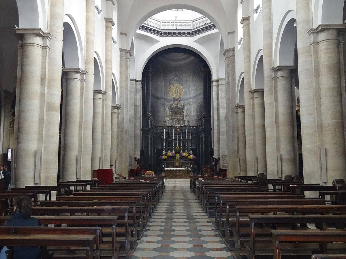 potret interior katedral Turin