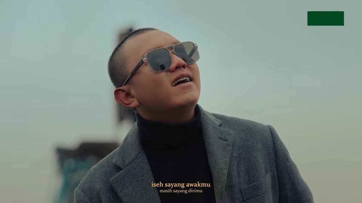 Denny Caknan tampil dalam cuplikan video musik “Negoro Angin” yang diunggah melalui kanal YouTube dennycaknan6996.