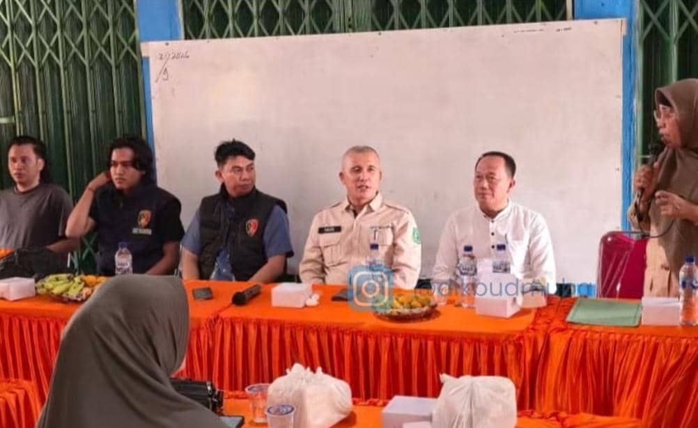 Pihak Disdikbud Muba mendatangi SD Negeri 1 Mangunjaya setelah dugaan keracunan yang dialami puluhan siswa.