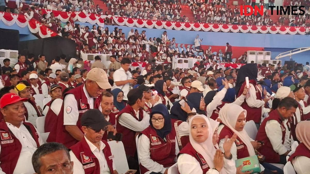 Sosialisasi penerapan aplikasi Perlindungan Sosial (Perlinsos) Digital di Makassar, Sulawesi Selatan, Minggu (4/10/2026). IDN Times/Darsil Yahya