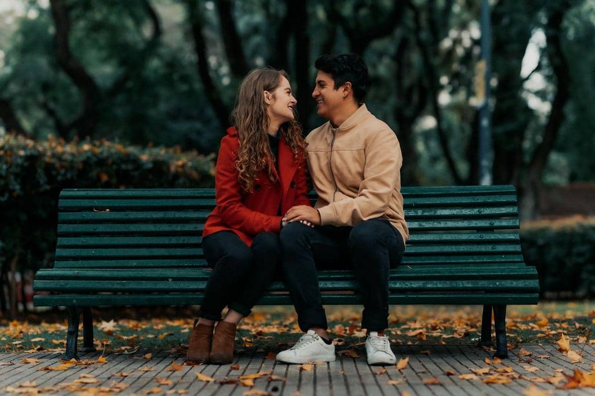 jatuh cinta