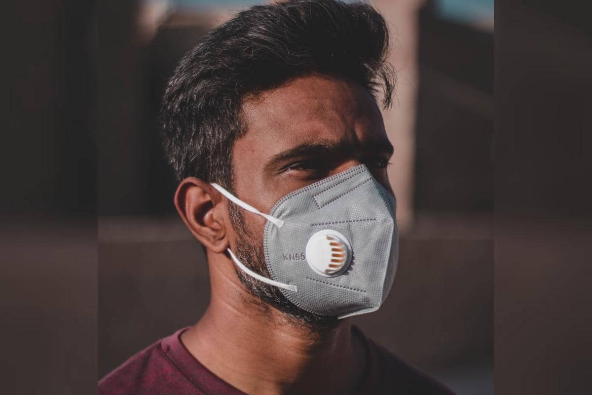 ilustrasi memakai masker