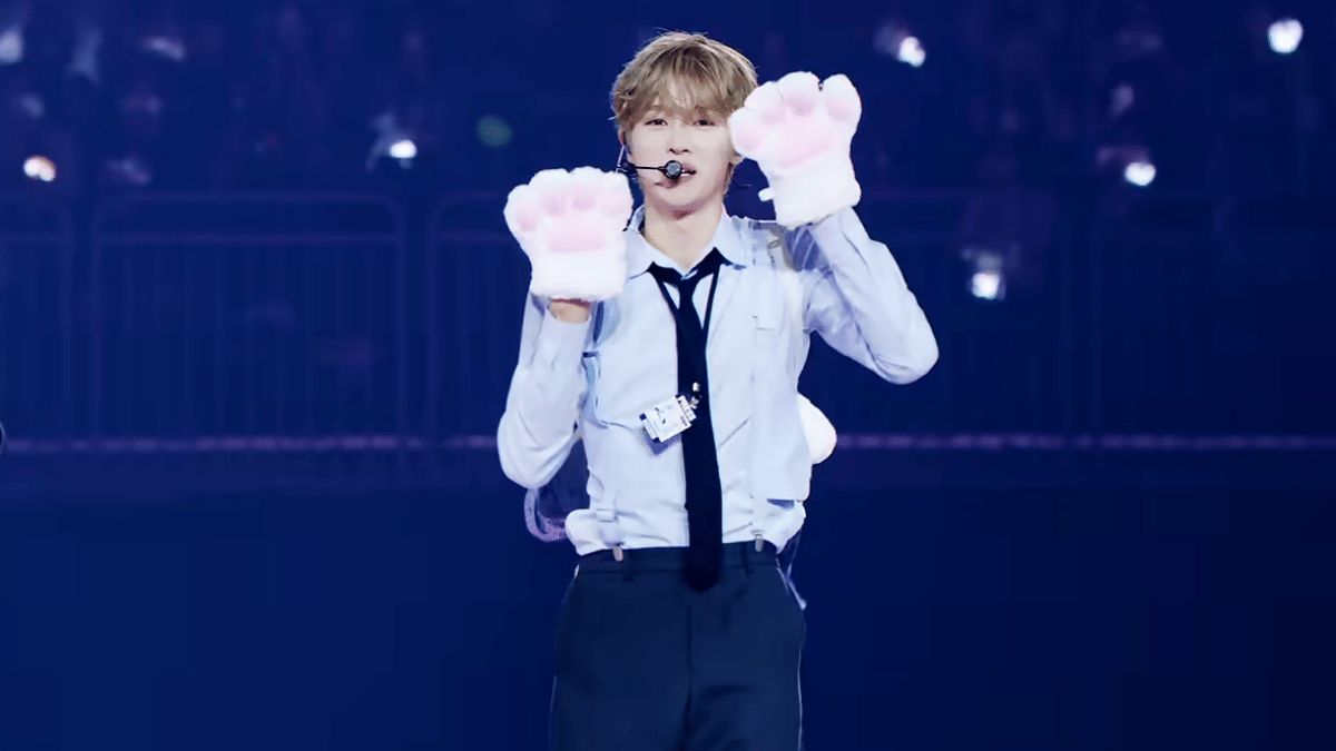 cuplikan Sungchan RIIZE saat cover lagu "Bo Peep Bo Peep"