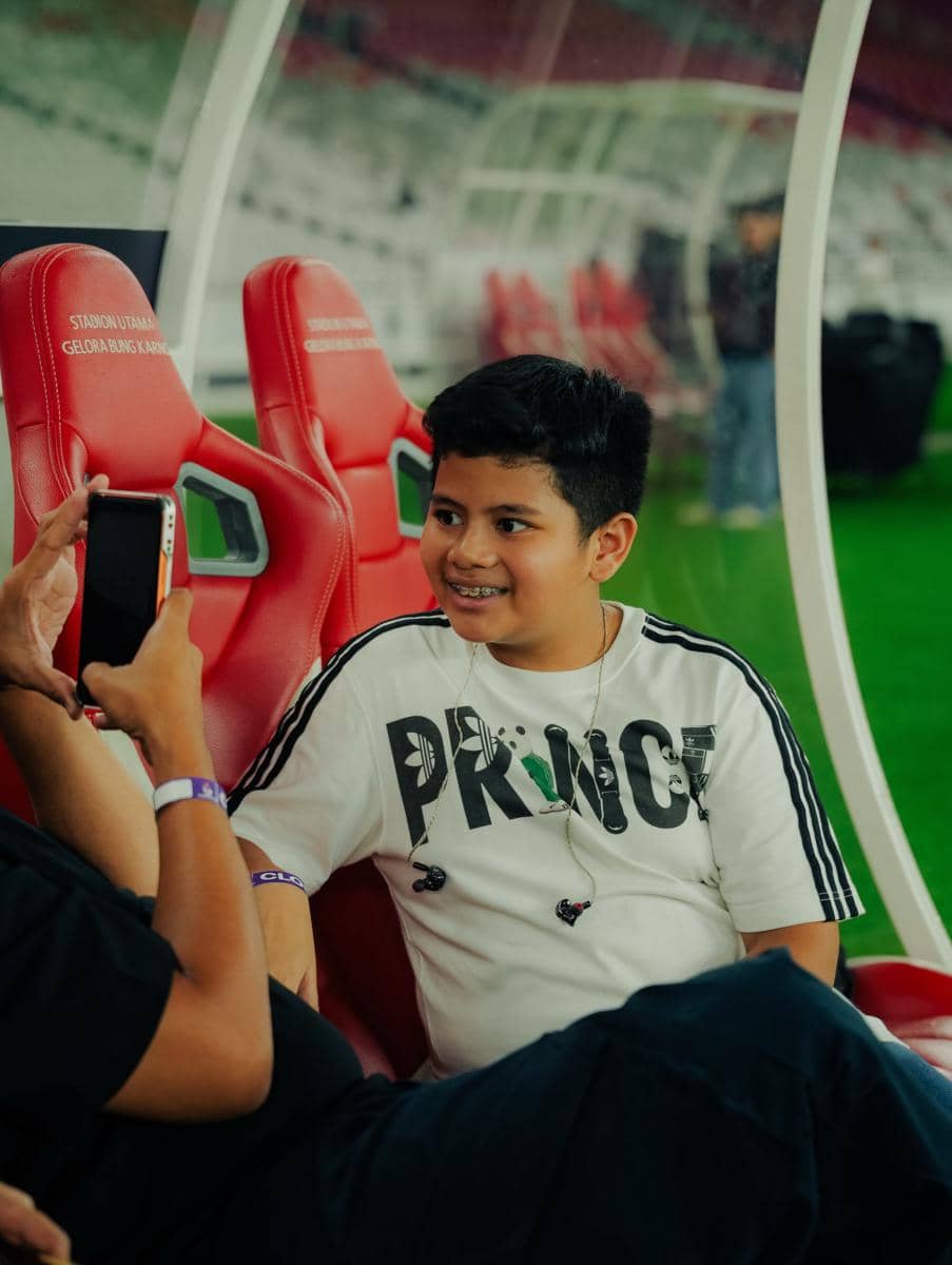 Prince Poetiray bersiap tampil dalam closing ceremony FIFA ASEAN Cup 2026 berdasarkan unggahan Instagram.