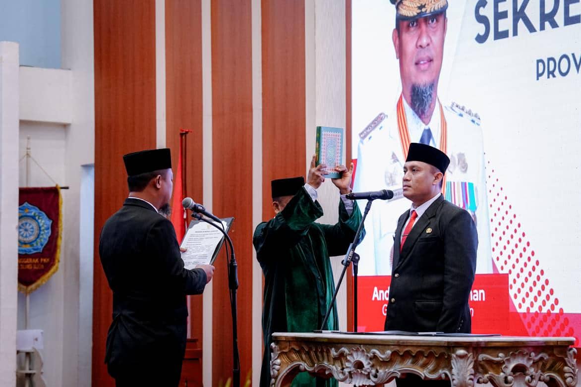 Andi Sudirman Lantik Andi Winarno sebagai Pj Sekda Sulsel
