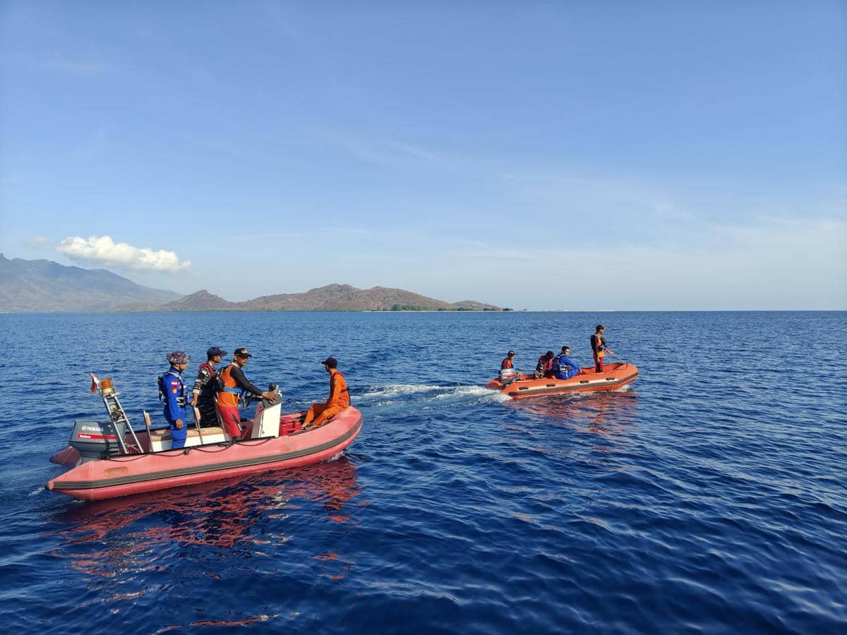 Penyelam asal Irlandia ditemukan terapung di laut Sikka setelah terbawa arus dari Pulau Panga Batang dalam pencarian Basarnas.