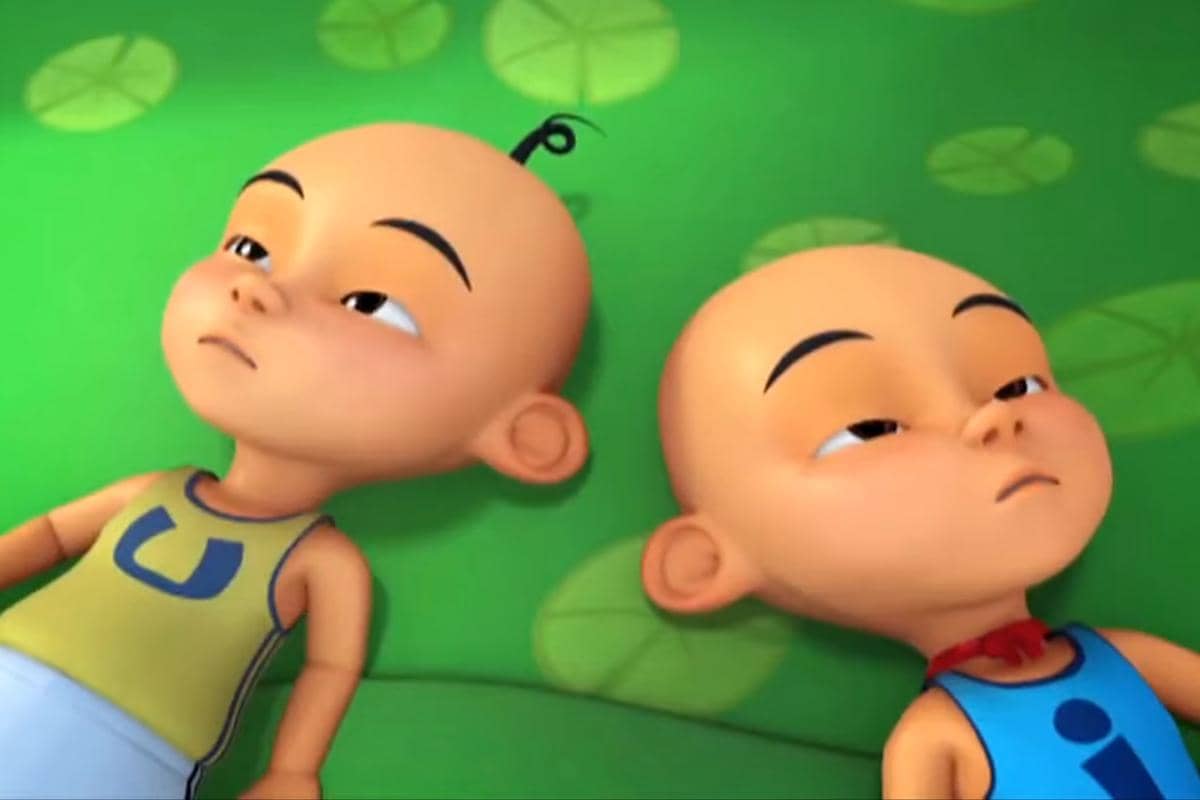 Upin dan Ipin diperlihatkan sering punya mimpi yang sama di waktu bersamaan