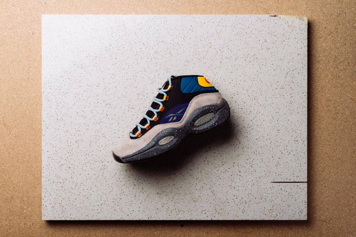 ilustrasi sepatu Reebok