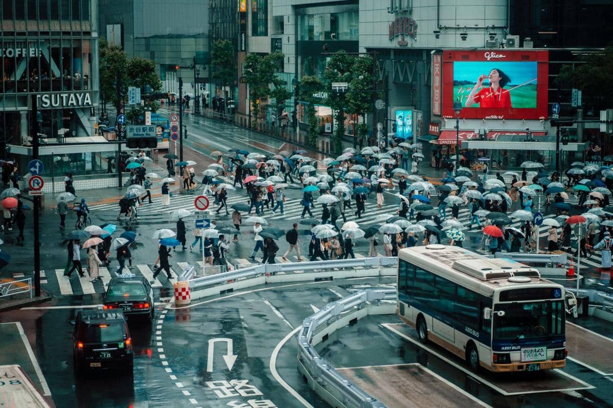 ilustrasi Tokyo, Jepang, hujan, payung