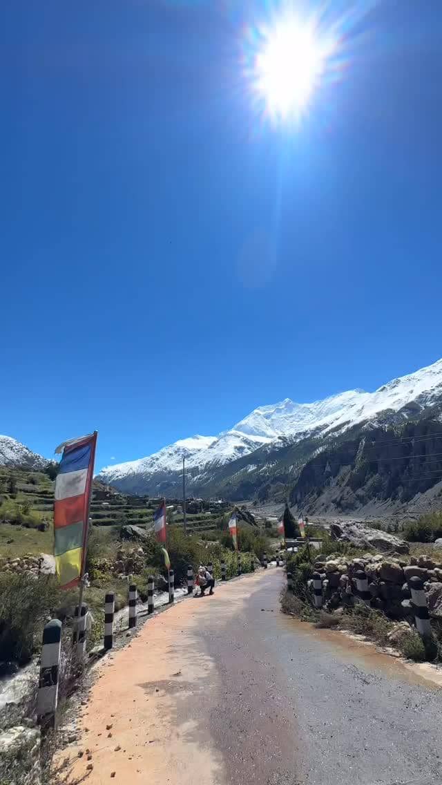 Bella Graceva melakukan pendakian di Annapurna Circuit Trek