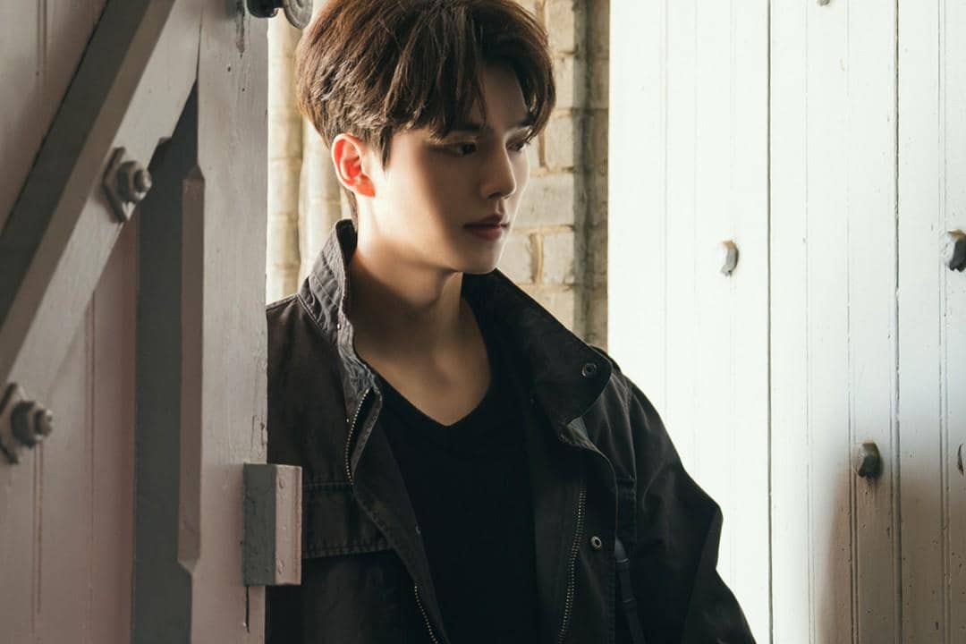 still cuts drama Four Hands, Two Sonatas