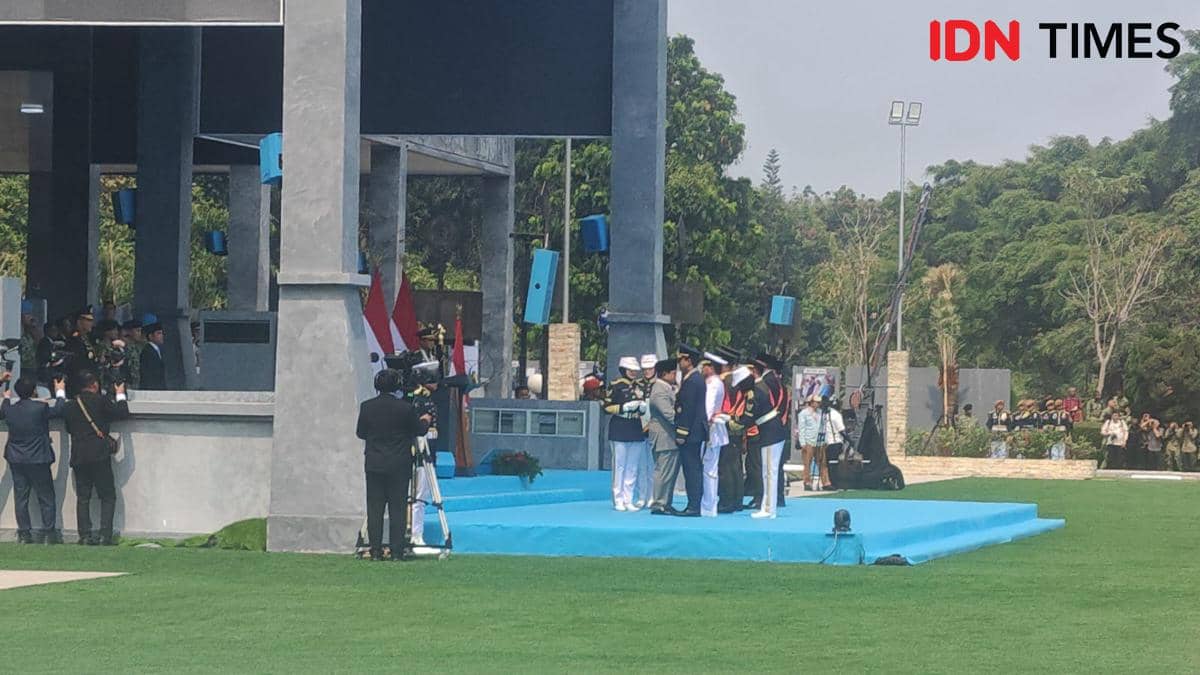 Prabowo Beri Tanda Bintang Jasa pada Menhan Sjafrie hingga Panglima TNI