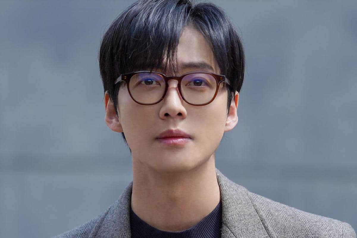 3 Aktor Korea yang Merayakan Ulang Tahun Pacarnya, So Sweet
