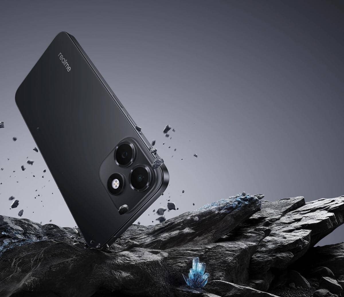 ilustrasi realme P4s Lite yang tahan terjatuh  