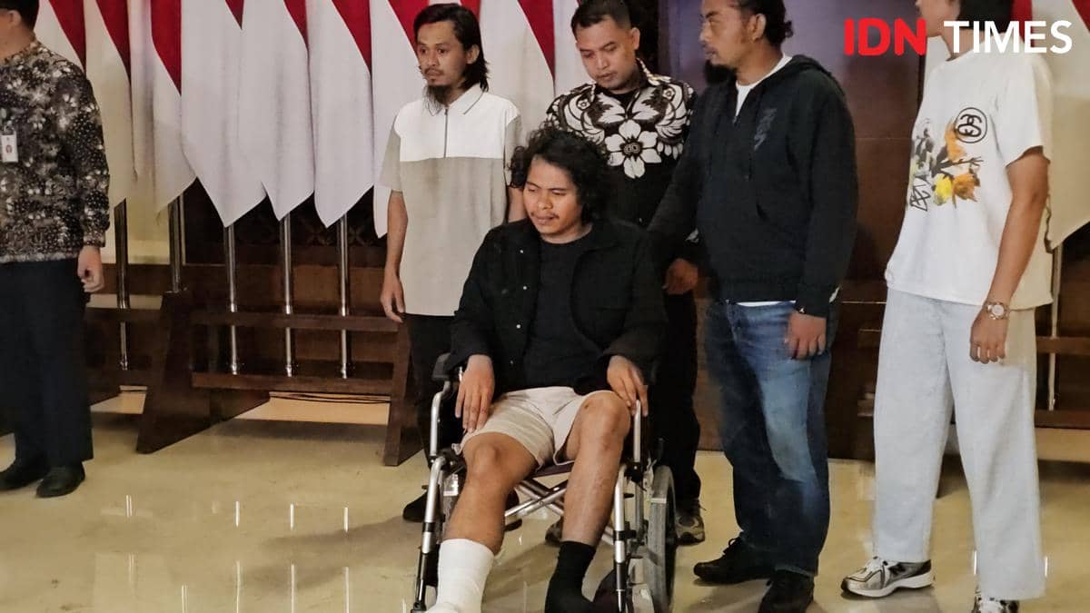 Empat ABK MT Honour tiba di Indonesia setelah enam bulan disandera pembajak Somalia dalam kondisi selamat.