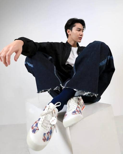 OOTD Sneakers Canvas ala Dew Jirawat