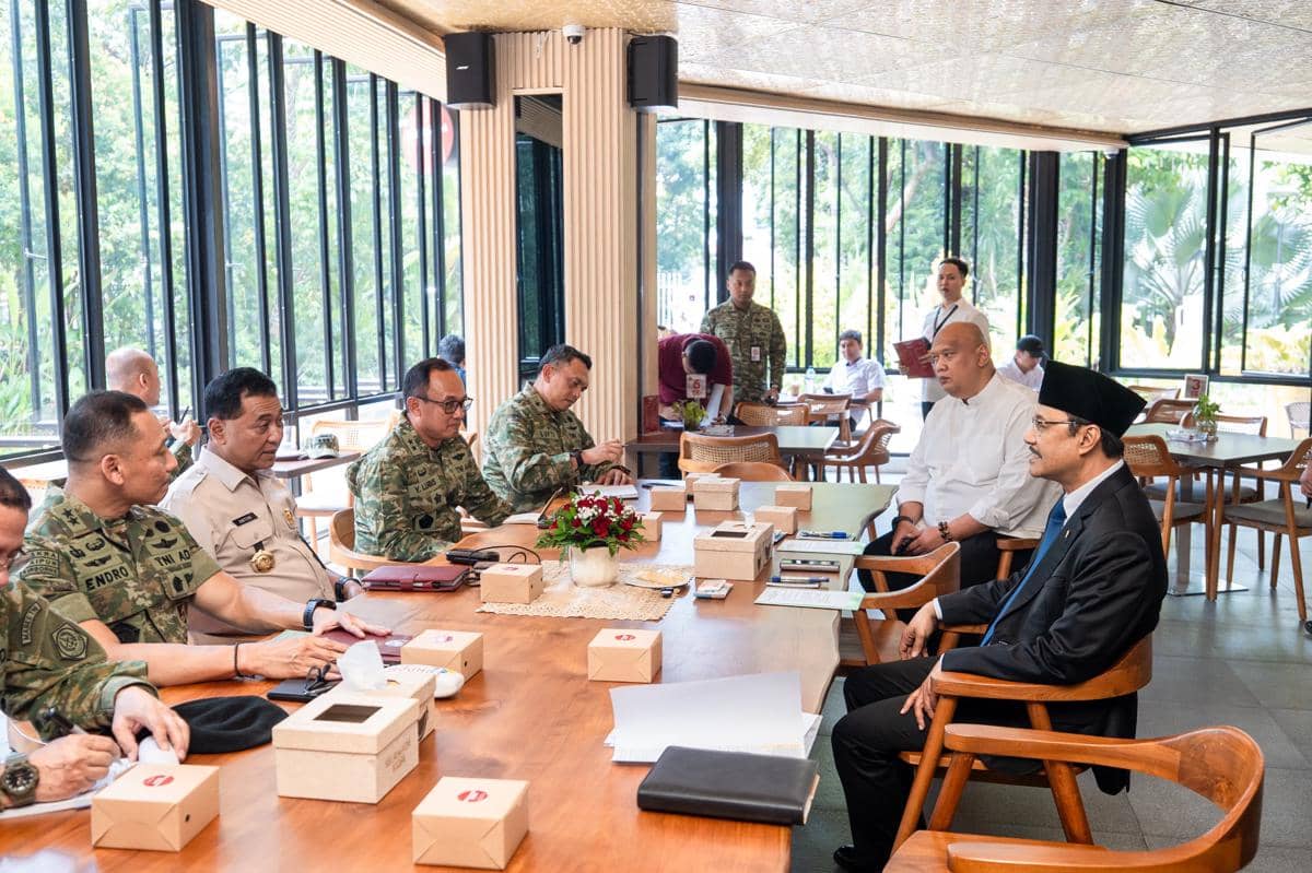 Kemensos dan Unhan Matangkan Program Kadet di Sekolah Rakyat