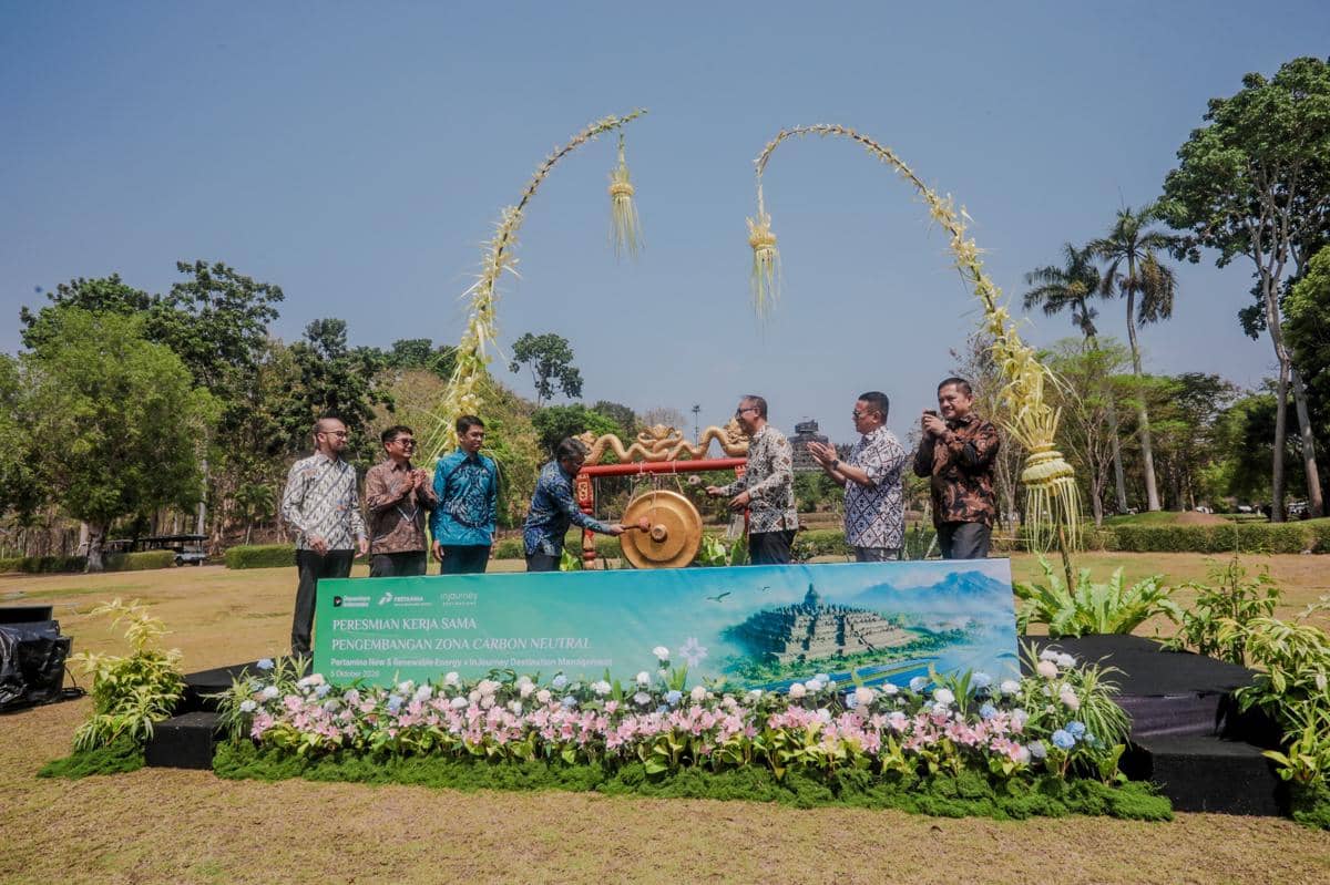 Wisatawan Candi Borobudur Bisa Menetralkan Jejak Karbon Perjalanannya Lewat Tiket Masuk. (dok InJourney Destination Management)