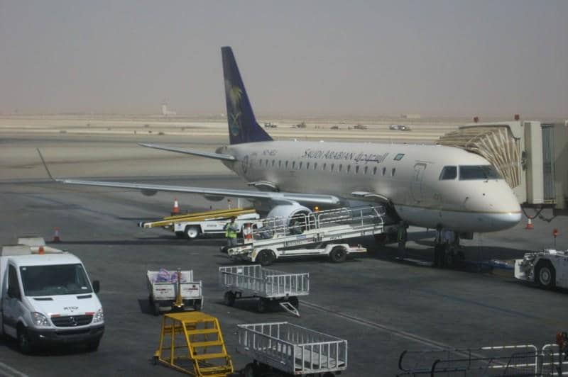 Houthi Klaim Serang Bandara Internasional Riyadh di Arab Saudi