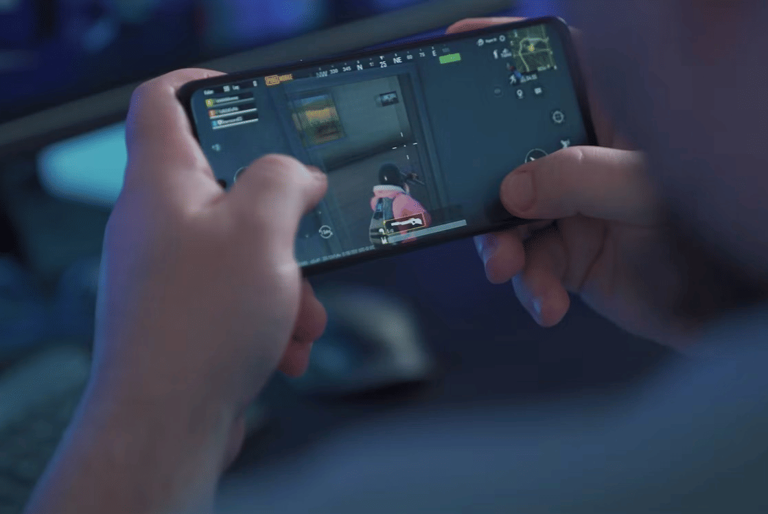 ilustrasi main game di HP