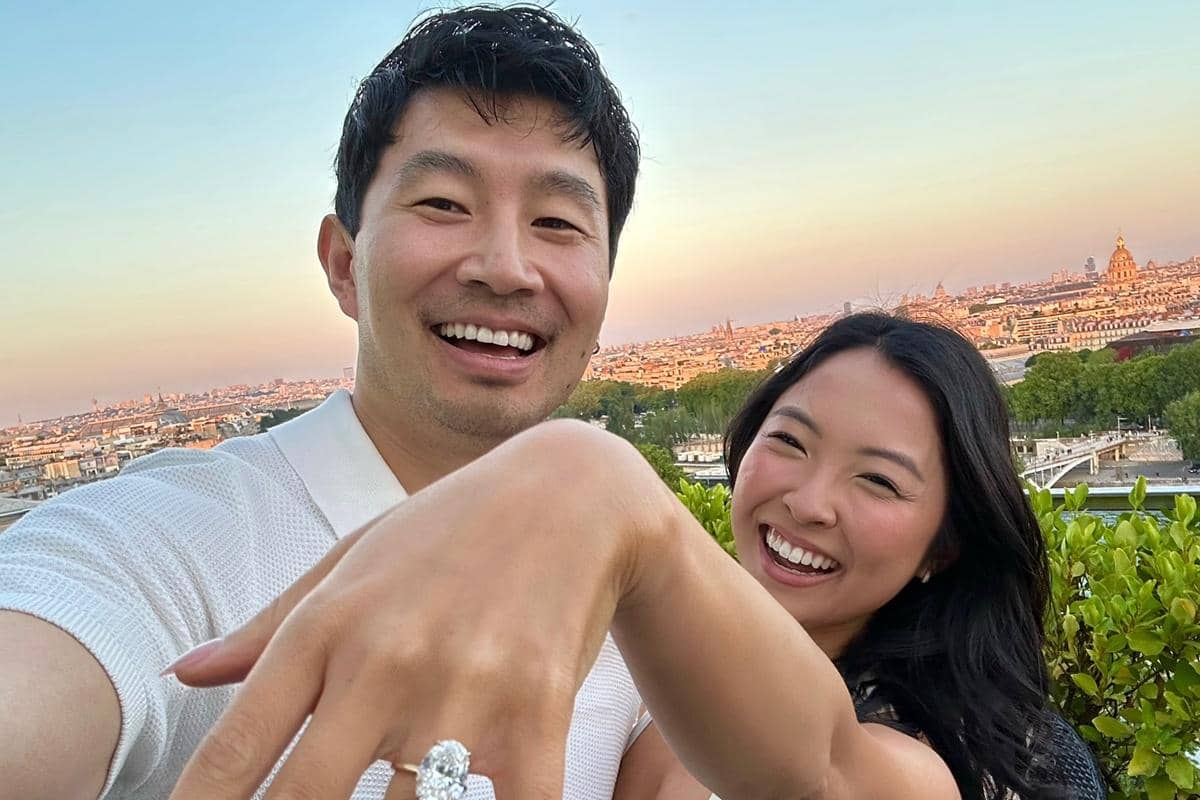 Simu Liu Resmi Menikah dengan Allison Hsu, Digelar di Prancis
