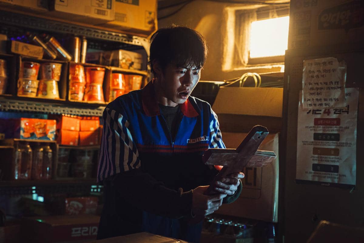 7 Still Cuts Drakor Netflix Dead-End Job, Bertabur Bintang Populer!