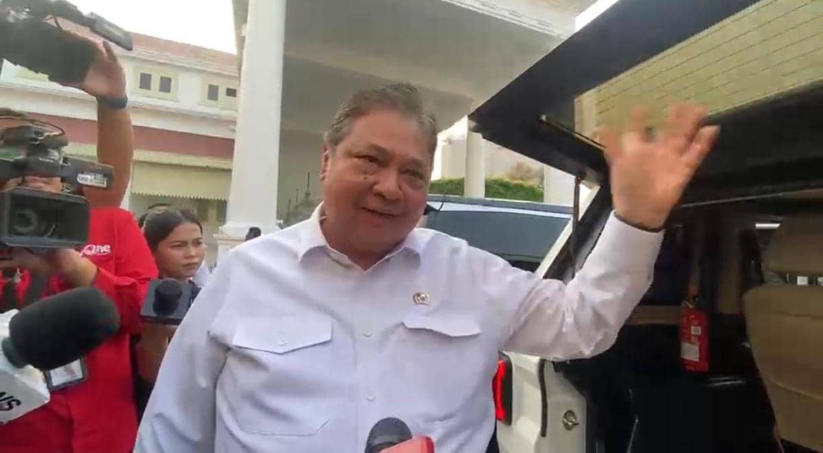 Momen Airlangga Review Mobil Dinas Maung: Mobilnya Lega dan Bersuara