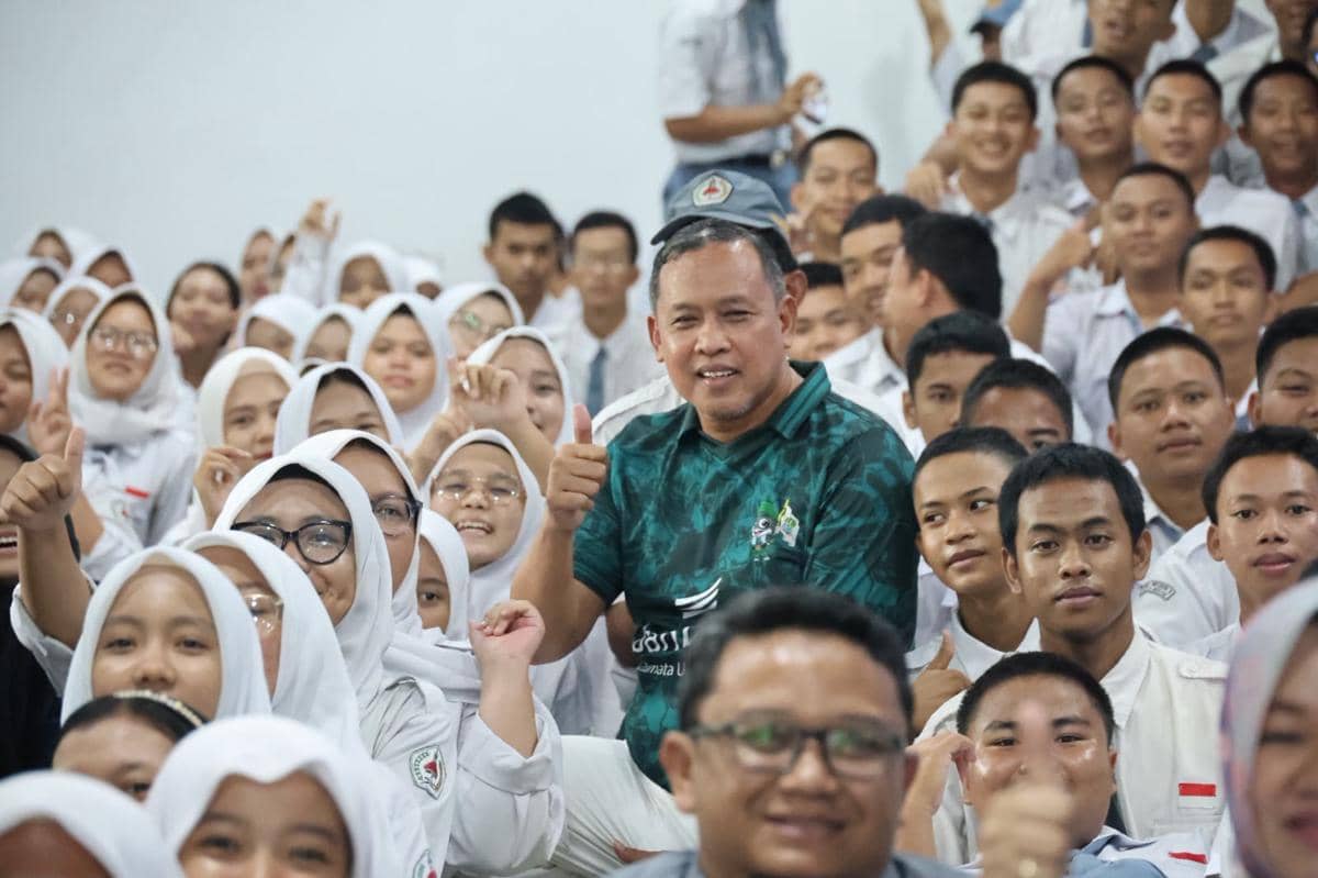 Lulusan SMK Bekasi Bakal Dilatih 8 Bulan di China untuk Kerja di PSEL