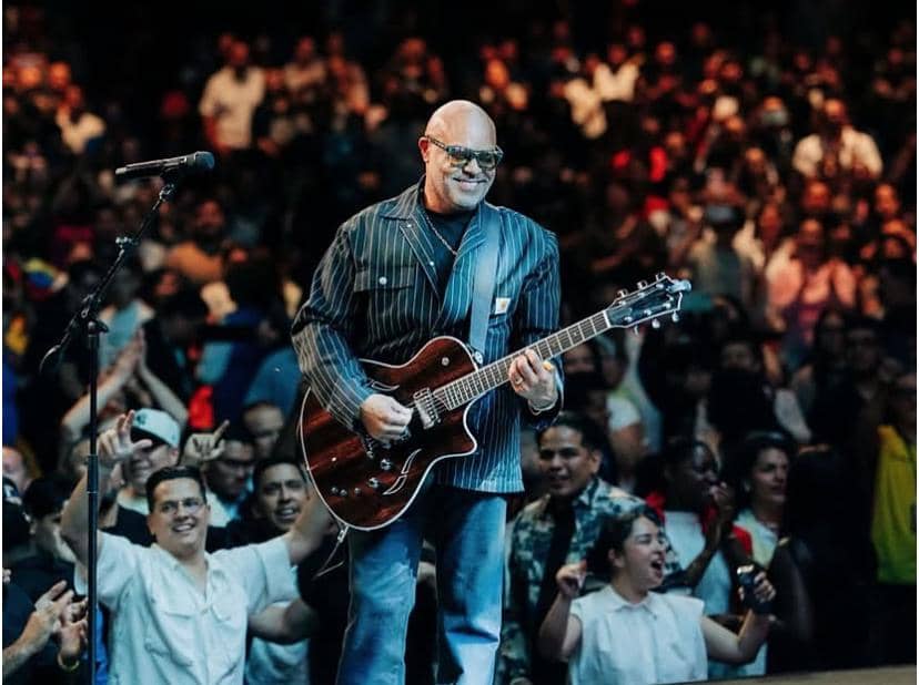 Profil Israel Houghton, Penyanyi Gospel yang Tak Diizinkan Konser di Indonesia