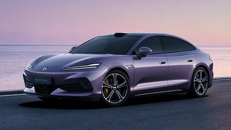 Denza Z9S Meluncur, Sedan Listrik dengan Jarak Tempuh 1.100 km