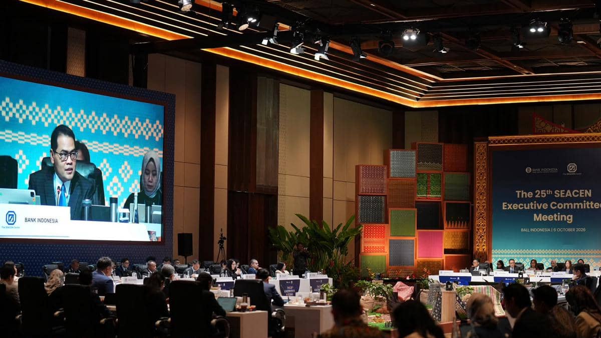 Konferensi Tingkat Tinggi South East Asian Central Banks (SEACEN) di Bali, Indonesia (5/10).