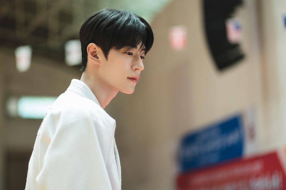 still cuts drama Dive Into You