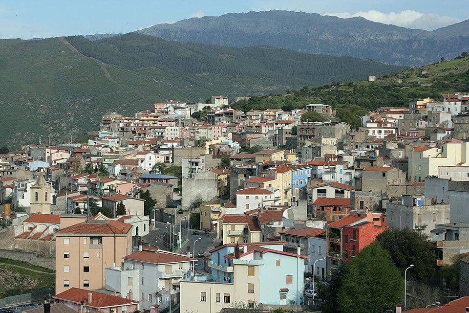 5 Fakta Menarik Orgosolo, Kota Seni di Pegunungan Sardinia