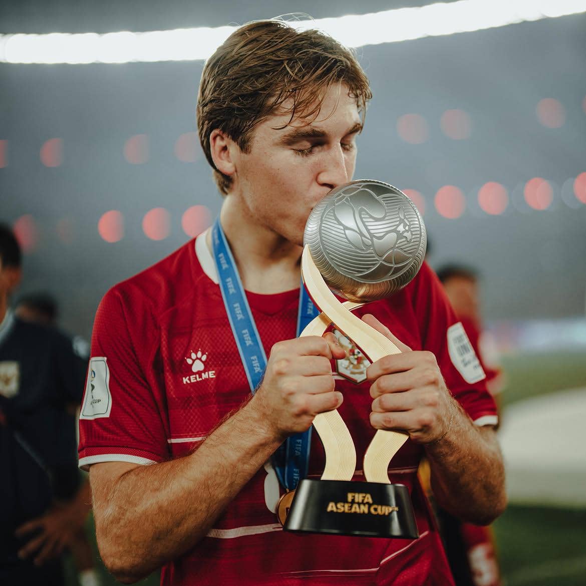 gaya rambut pemain naturalisasi timnas indonesia
