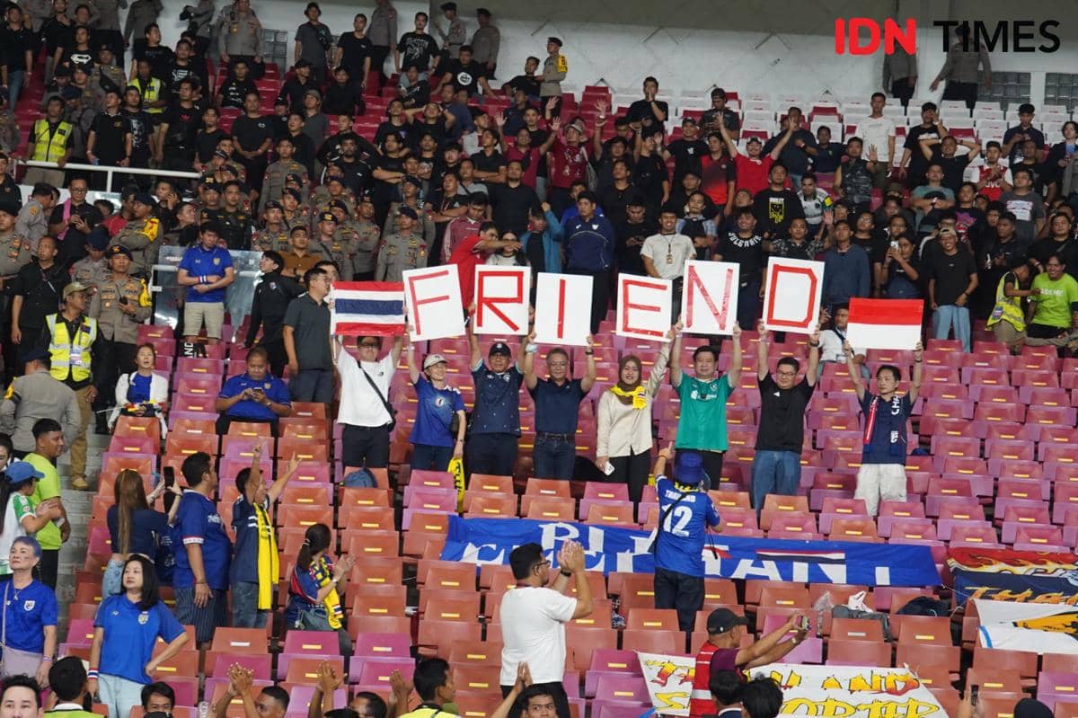 Potret kebahagiaan Timnas Indonesia usai juara FIFA ASEAN Cup 2026. (IDN Times/Sandy Firdaus)