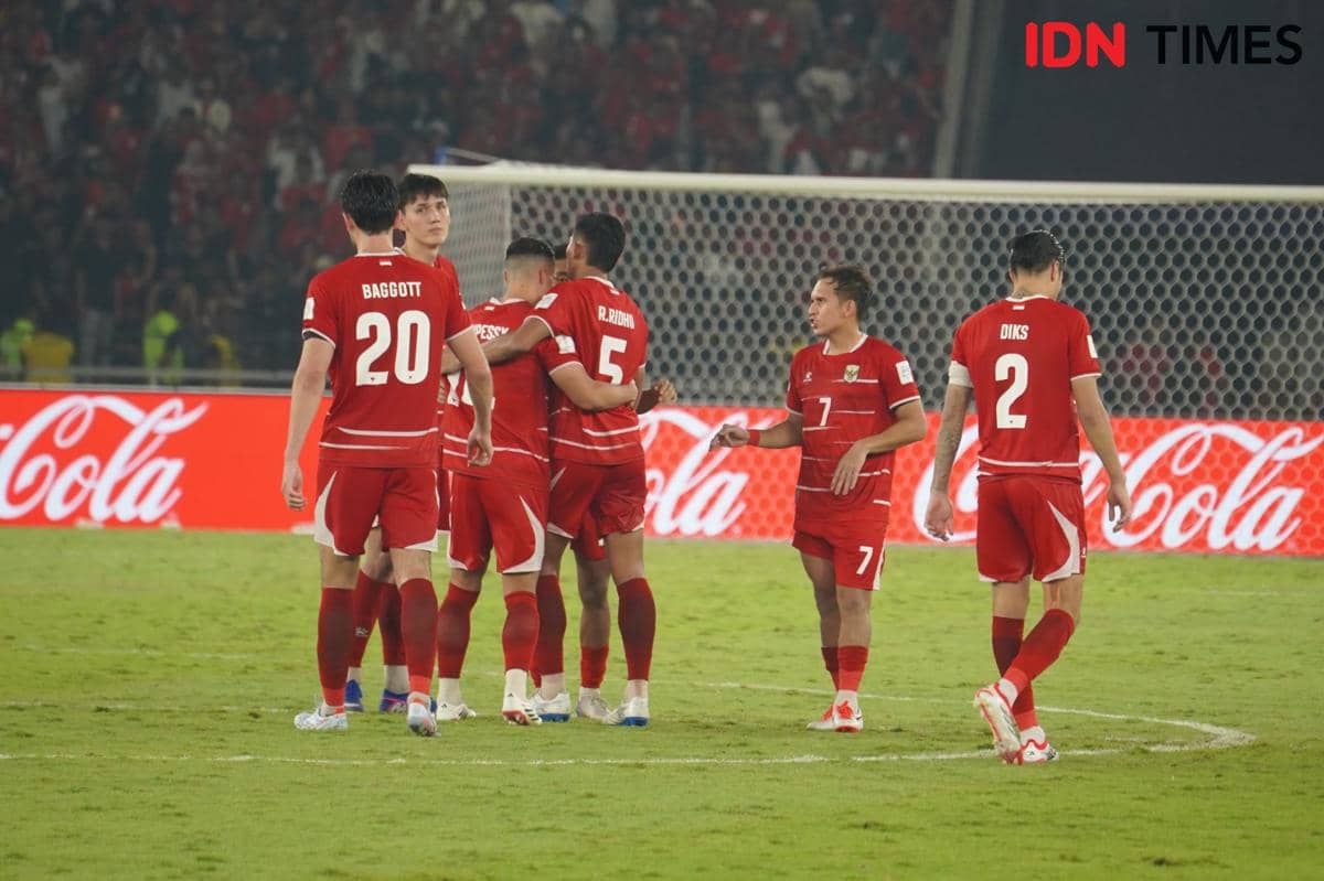 Potret kebahagiaan Timnas Indonesia usai juara FIFA ASEAN Cup 2026. (IDN Times/Sandy Firdaus)