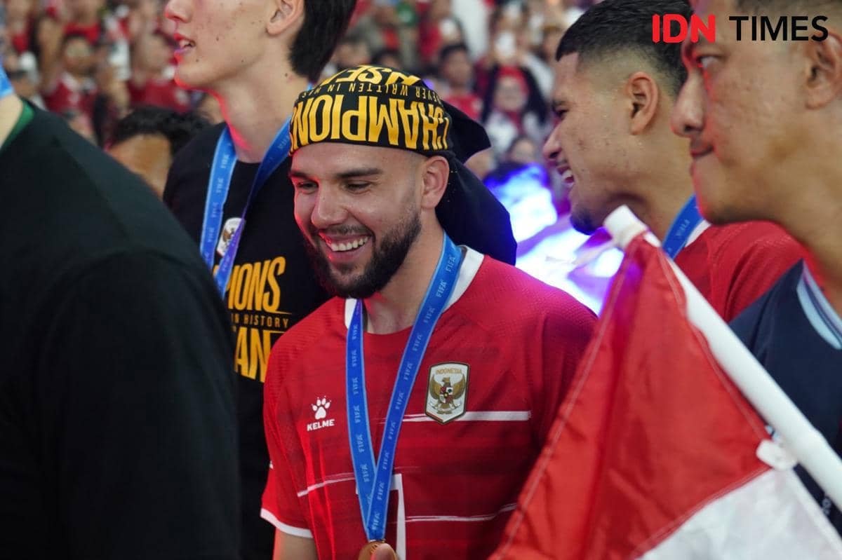 Potret kebahagiaan Timnas Indonesia usai juara FIFA ASEAN Cup 2026. (IDN Times/Sandy Firdaus)