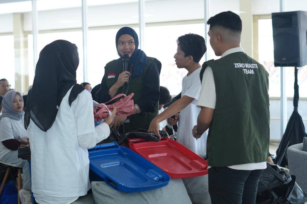 BRI Peduli Latih 500 Volunteer MotoGP Mandalika Kelola Sampah