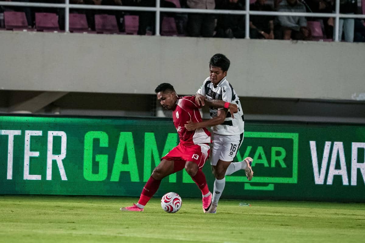 Debut Impresif, Irpan Siregar Bersinar Jadi Wing Back Kendal Tornado