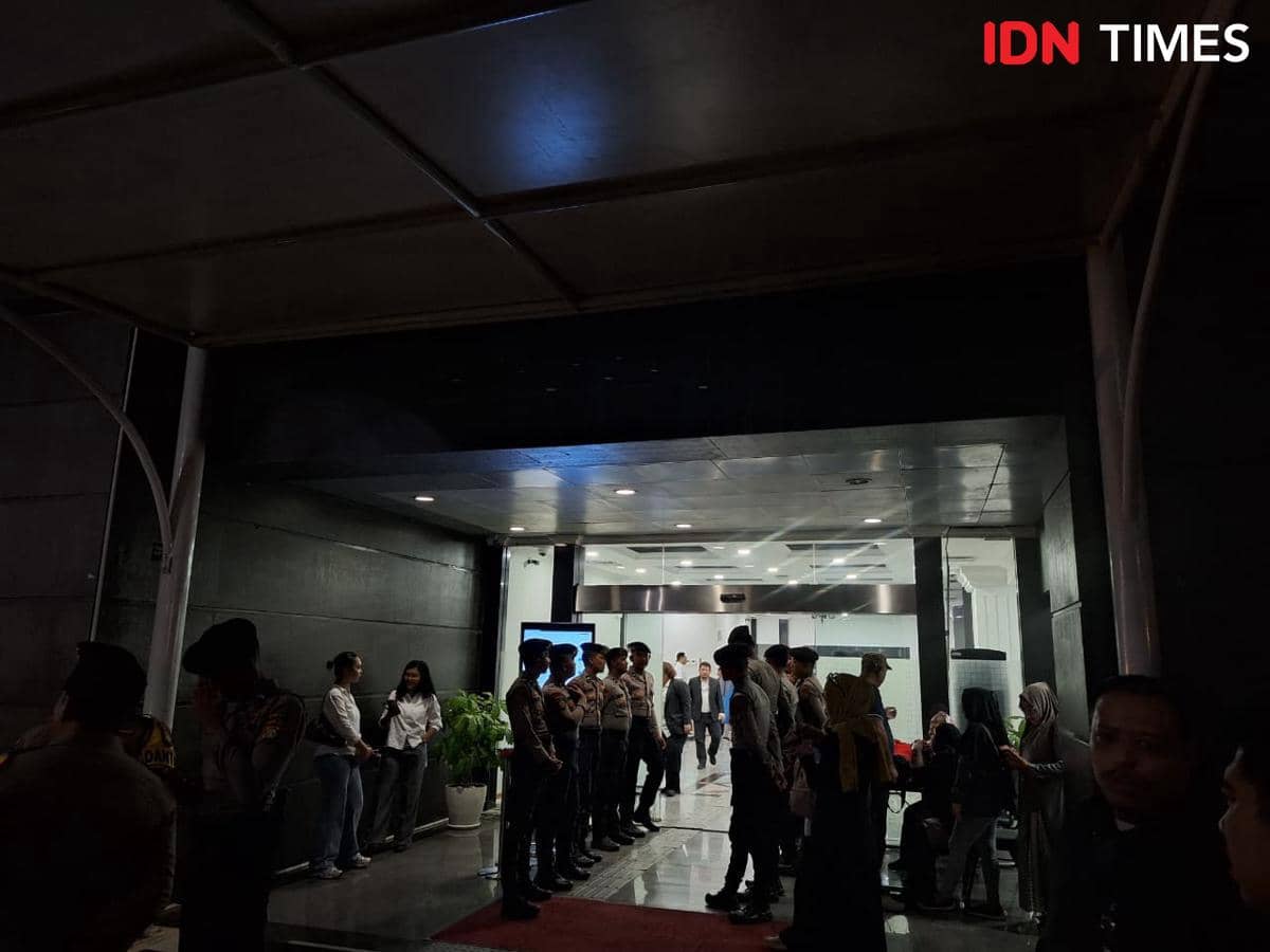Jelang Putusan Perkara Ijazah Gibran, Polisi Berjaga di MK